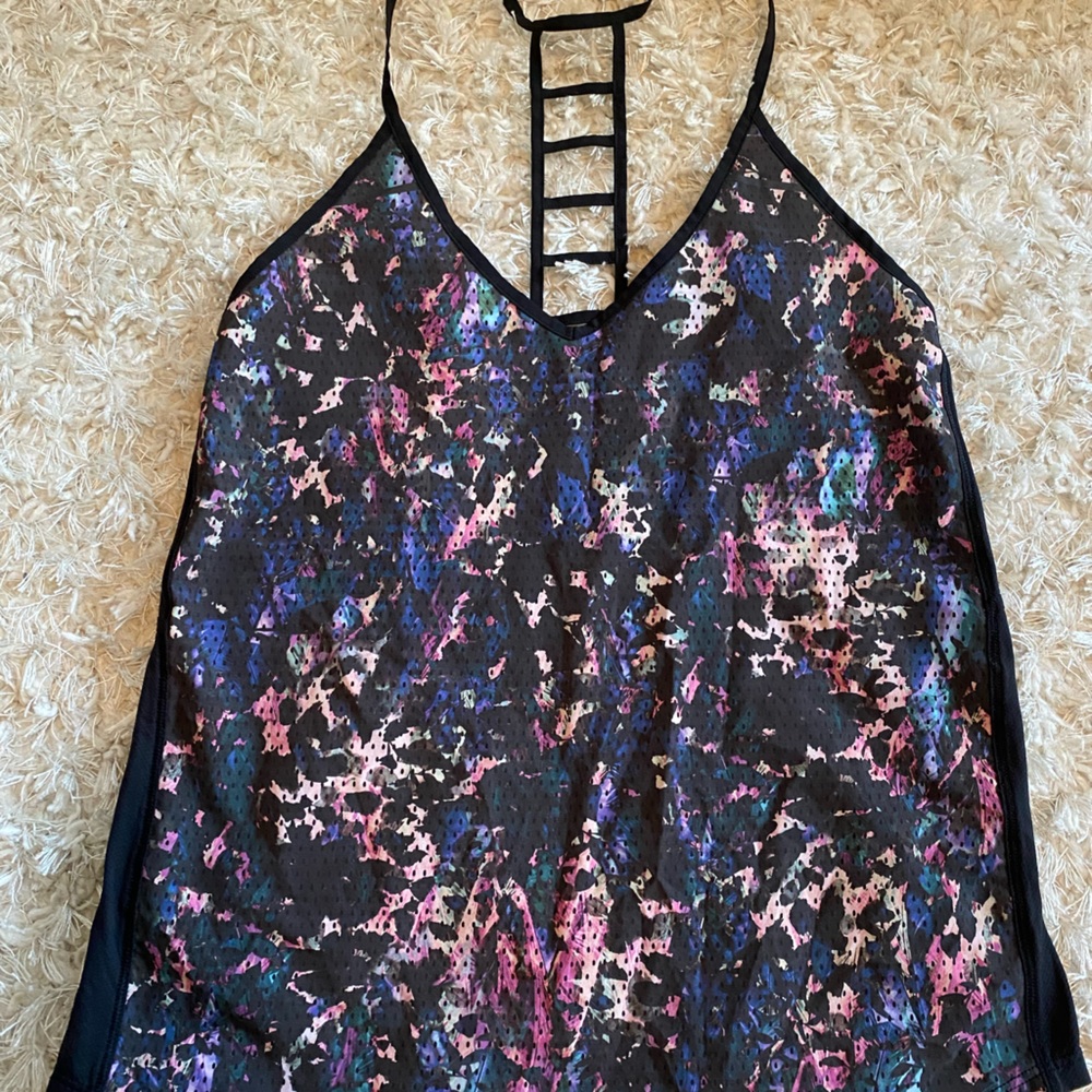Lululemon tank top